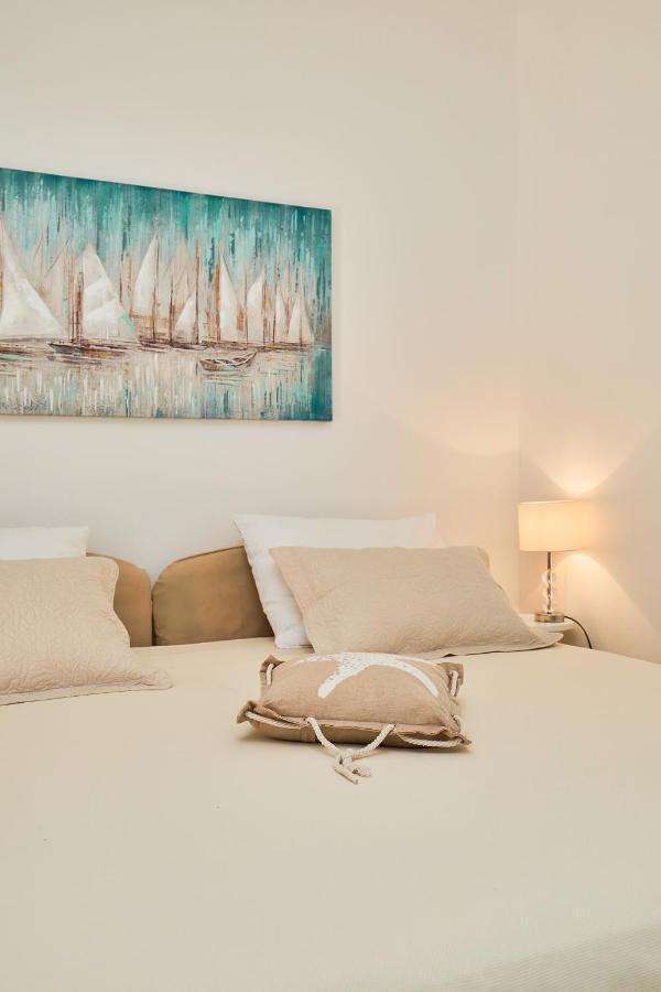 Studio Dolores-Apartment By The Sea Maranovići Buitenkant foto