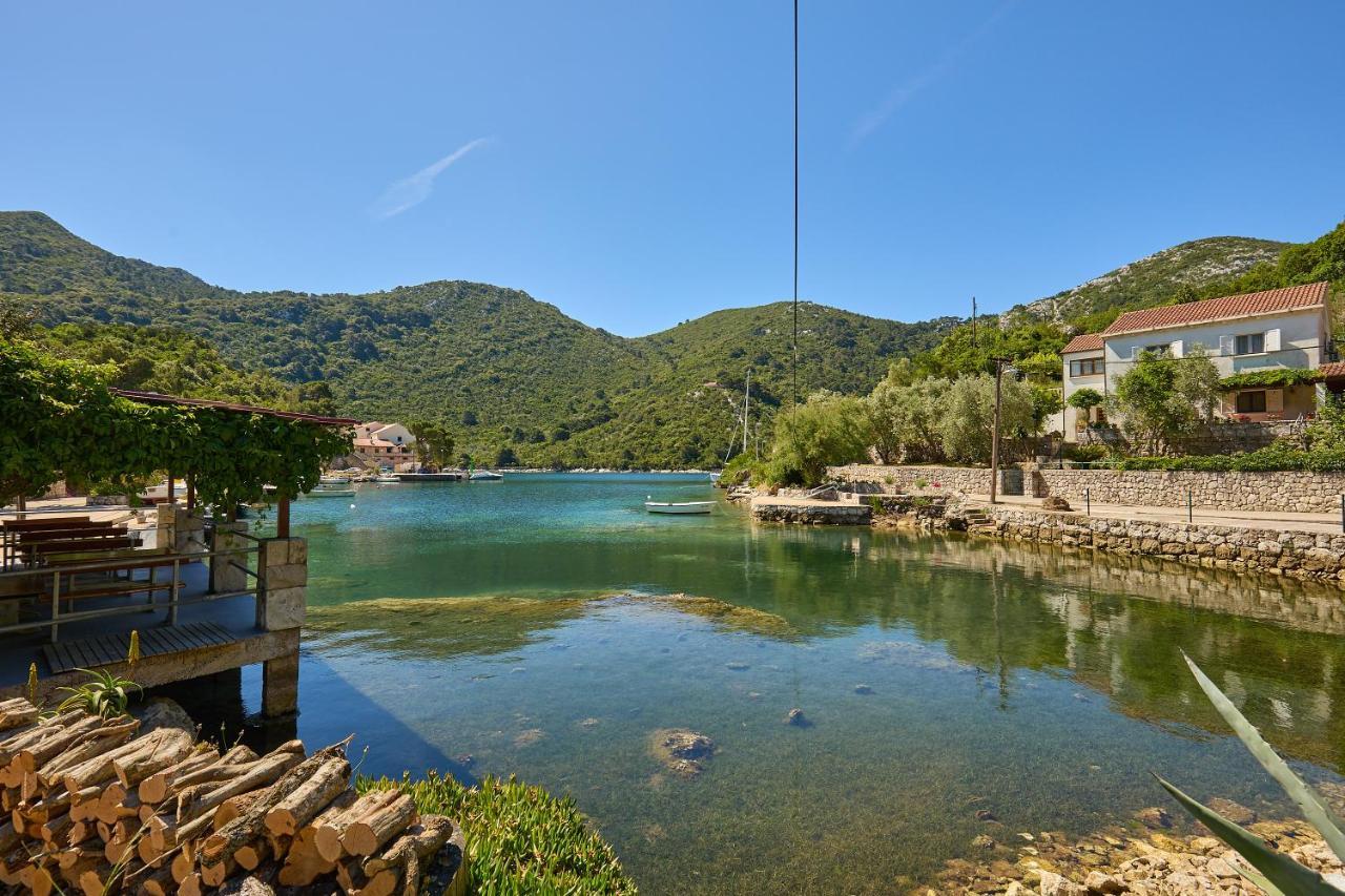 Studio Dolores-Apartment By The Sea Maranovići Buitenkant foto