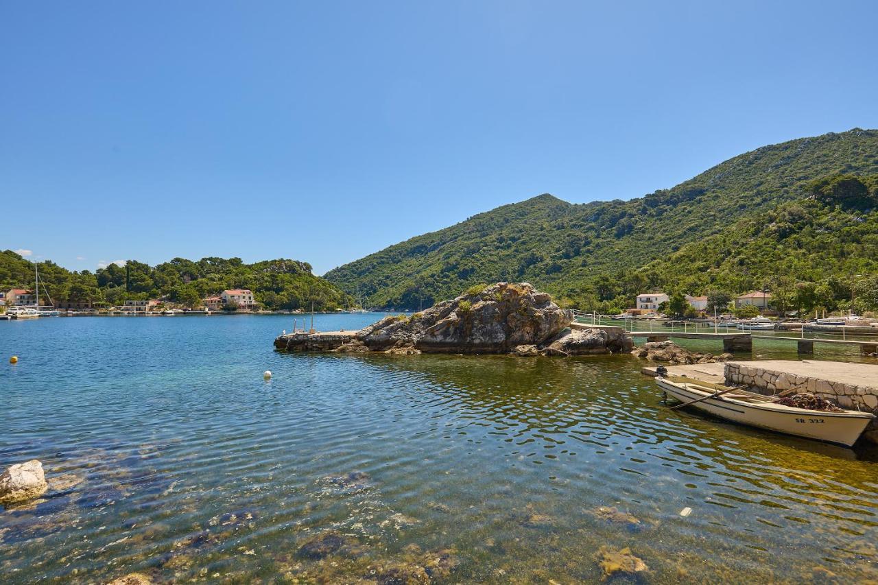 Studio Dolores-Apartment By The Sea Maranovići Buitenkant foto
